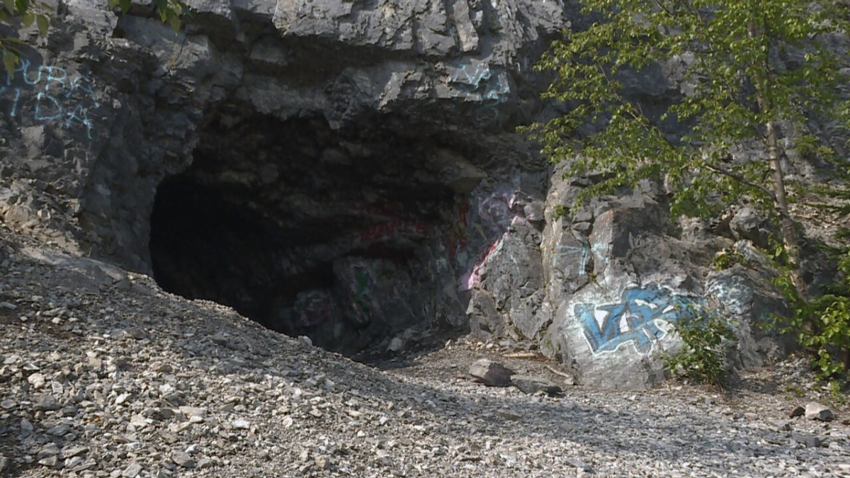 McGillivray Adit: Analog Survey Techniques